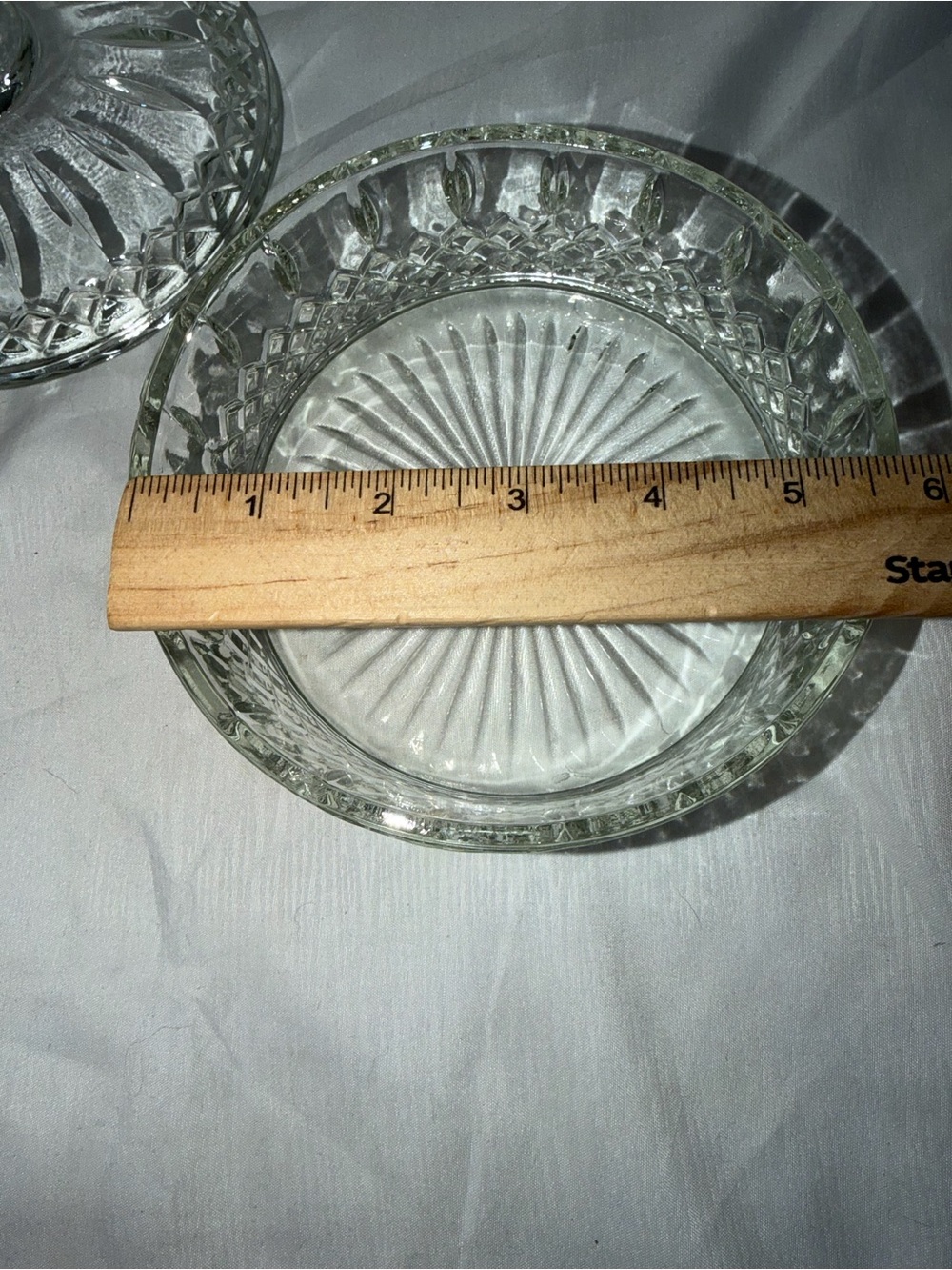 Vintage Clear Pressed Glass Lidded Candy Dish - Diamond & Starburst Pattern - Picture 4 of 8